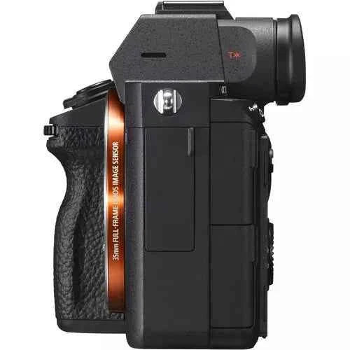 Sony α7 III 24.2MP Full - Frame Mirrorless Camera + 28 - 70mm Lens Kit - lucycamera