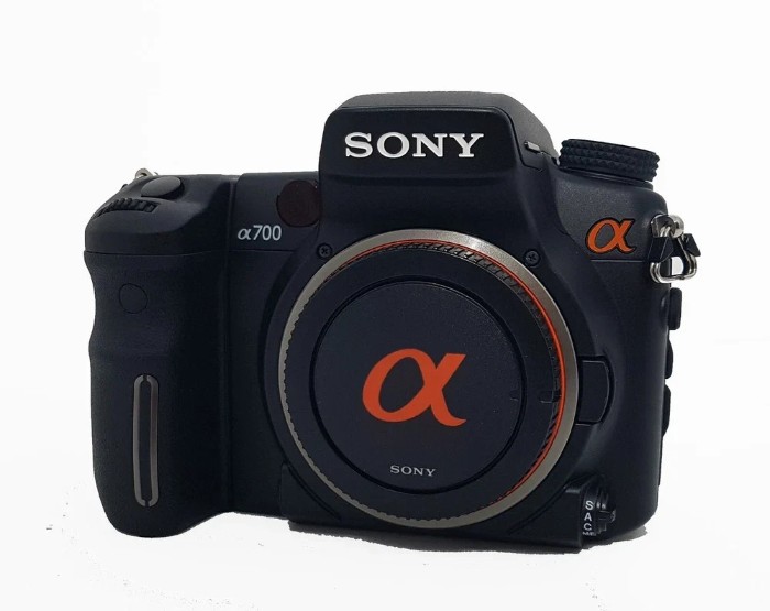 Picture of Sony Alpha A700K 12.2MP APS-C DSLR Camera with 18-70mm f/3.5-5.6 Lens Kit – Brand New