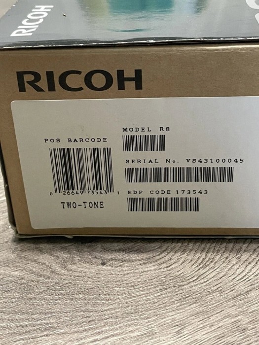 Picture of Ricoh R8 10MP 7.1x Zoom Compact Digital Camera – Rare Black Edition (Brand New)