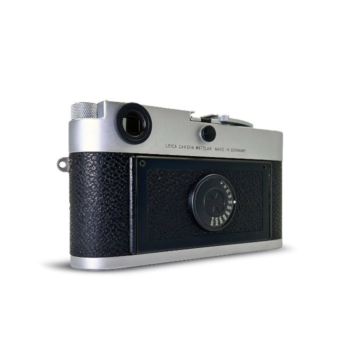 Picture of Leica MP 0.72 Silver – Compact 35mm Rangefinder Camera Body (International Model)