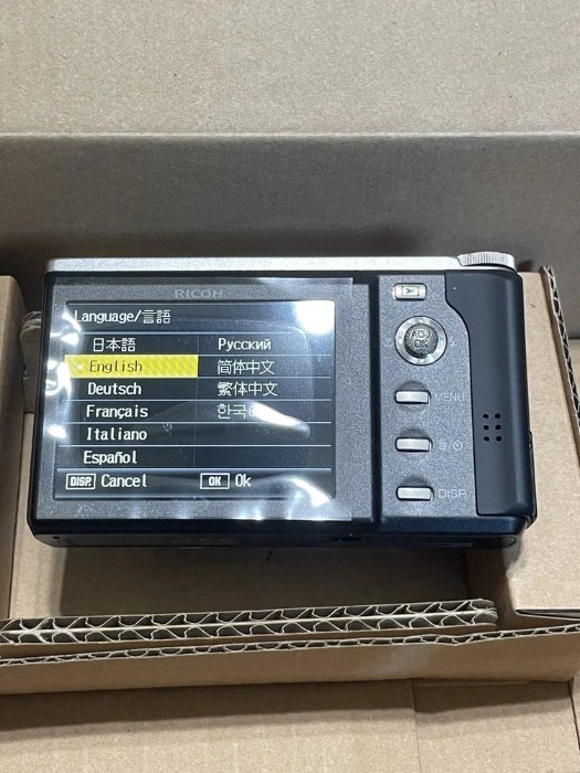 Picture of Ricoh R8 10MP 7.1x Zoom Compact Digital Camera – Rare Black Edition (Brand New)