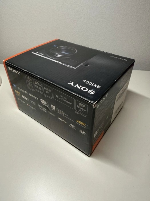 Picture of Sony Cyber-shot DSC-RX100 III 20.1MP 1-Inch Sensor Compact Camera – Brand New