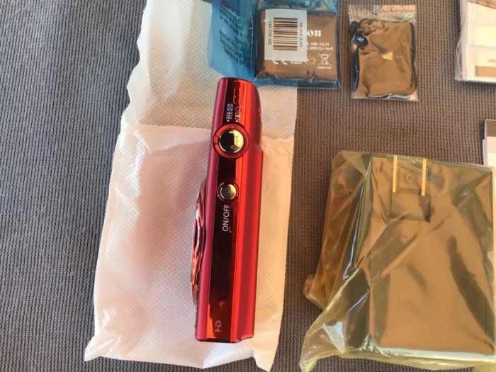 Picture of Canon PowerShot ELPH 150 IS 20MP Compact Camera - Red