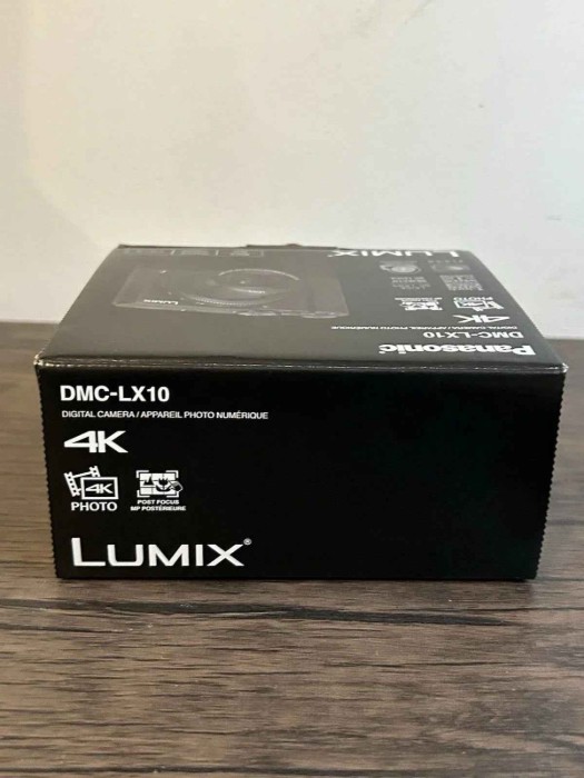 Picture of Panasonic LUMIX LX10 20.1MP Compact Camera with 24-72mm Leica Lens - Black
